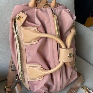 Caraa Studio 2 small convertible bag in Vaqueta blush.